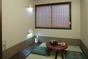 Japanese-style single room