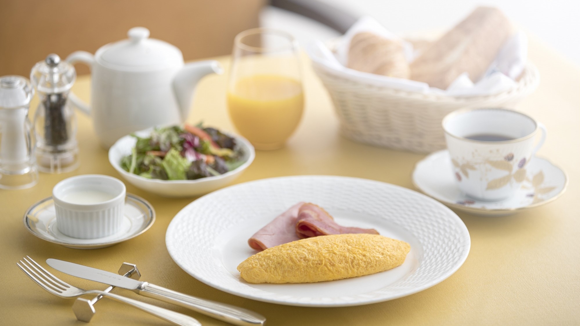 【楽天スーパーSALE】5％OFF朝食は嬉しいルームサービス 当館自慢の朝食を召し上がってください