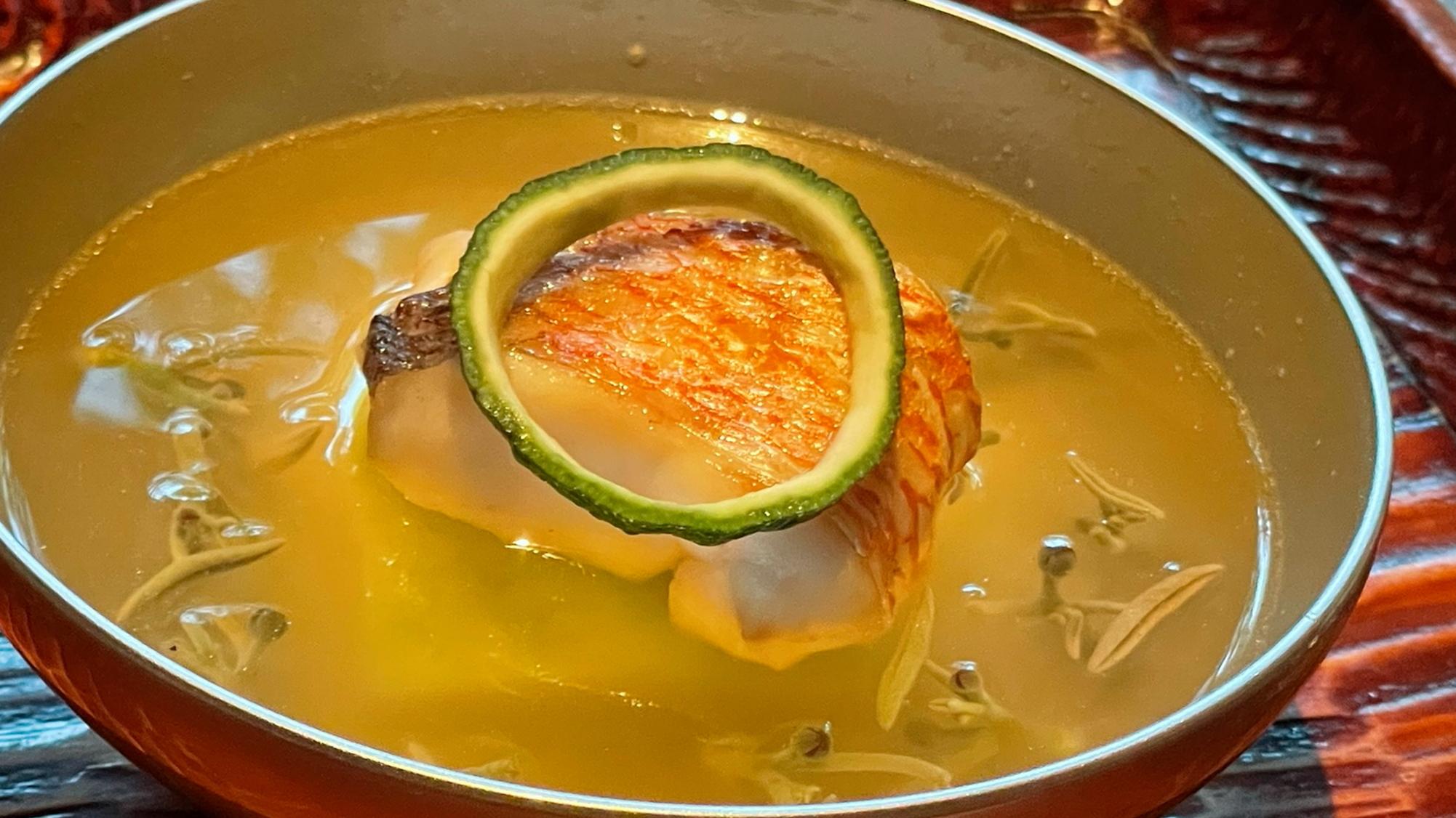 季節に応じたアレンジでお料理をご用意しております。【夕食一例】