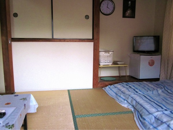 Japanese-style room 4.5 tatami mat 2