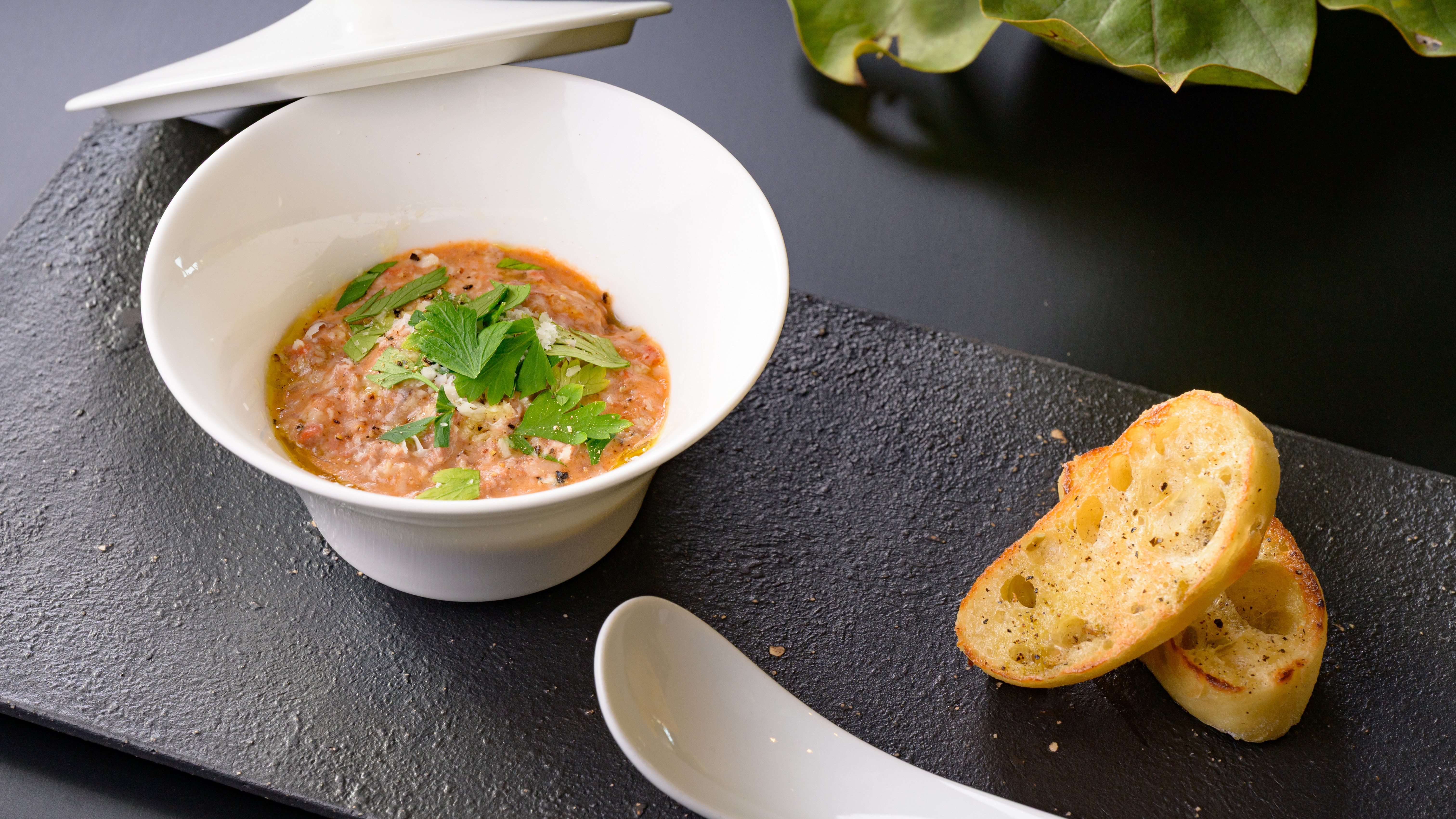 【熊野倶楽部】2025年秋《御食国》《味覚》熊野地鶏の自家製ボロネーゼと茹で上げニョッキ