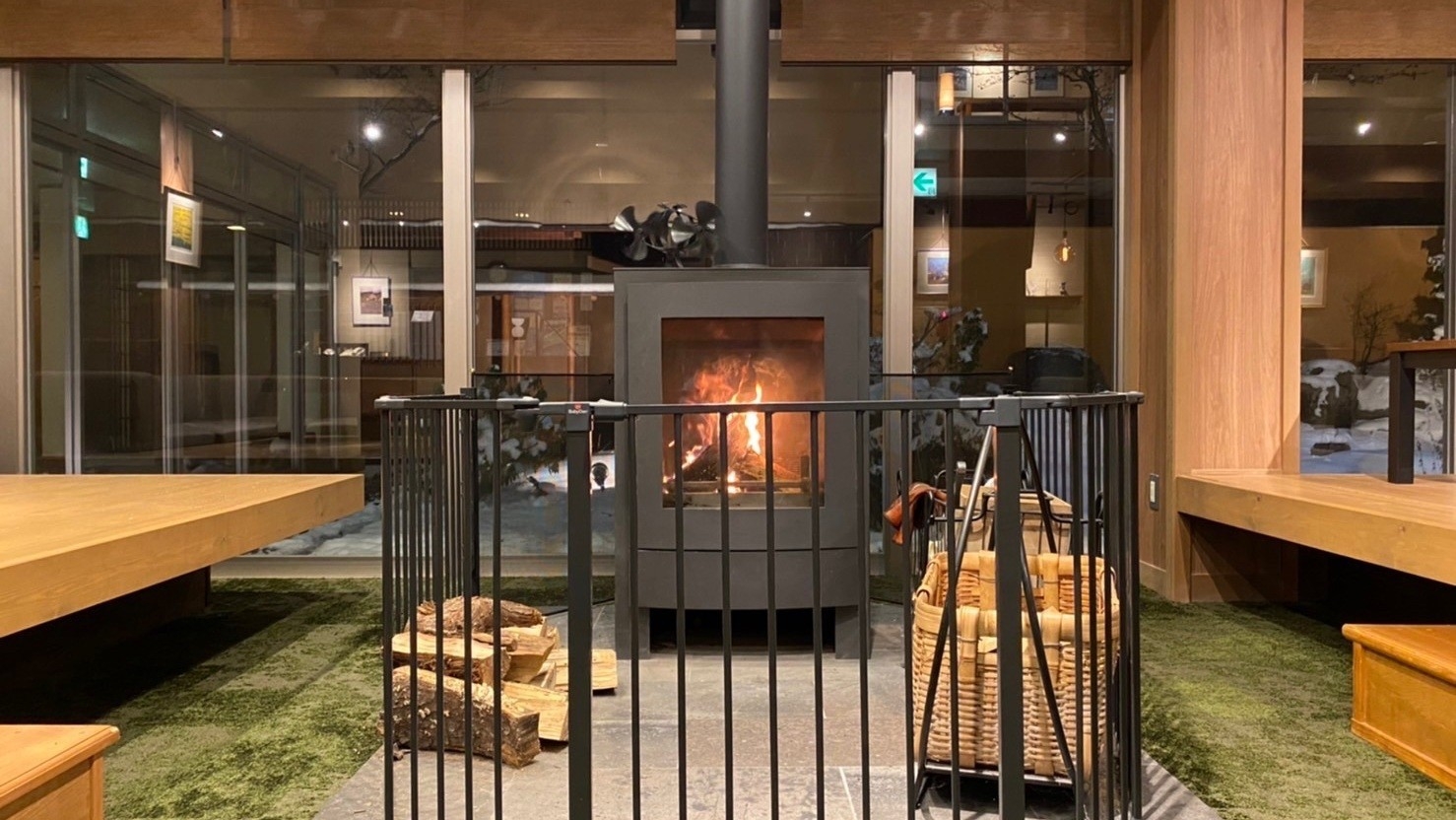 【冬限定】冬リゾート旅。赤ワイントマトすき焼き、日本百名湯の温泉、暖炉BAR。暖かく優しい時間を。