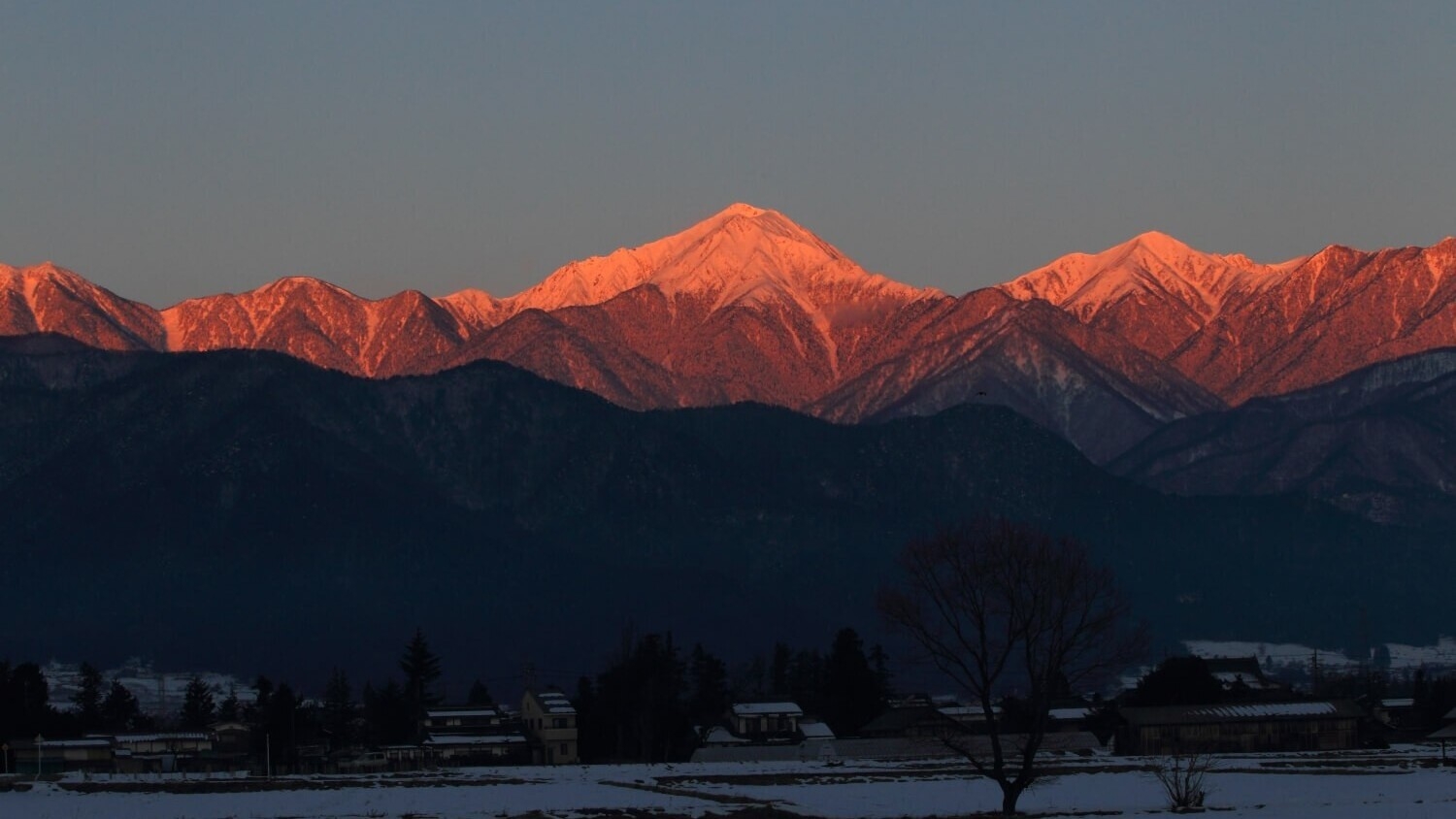 【長峰山絶景ツアー】『朝が好きになる街、安曇野』北アルプスのパノラマ感動体験！（安曇野宿泊者限定）
