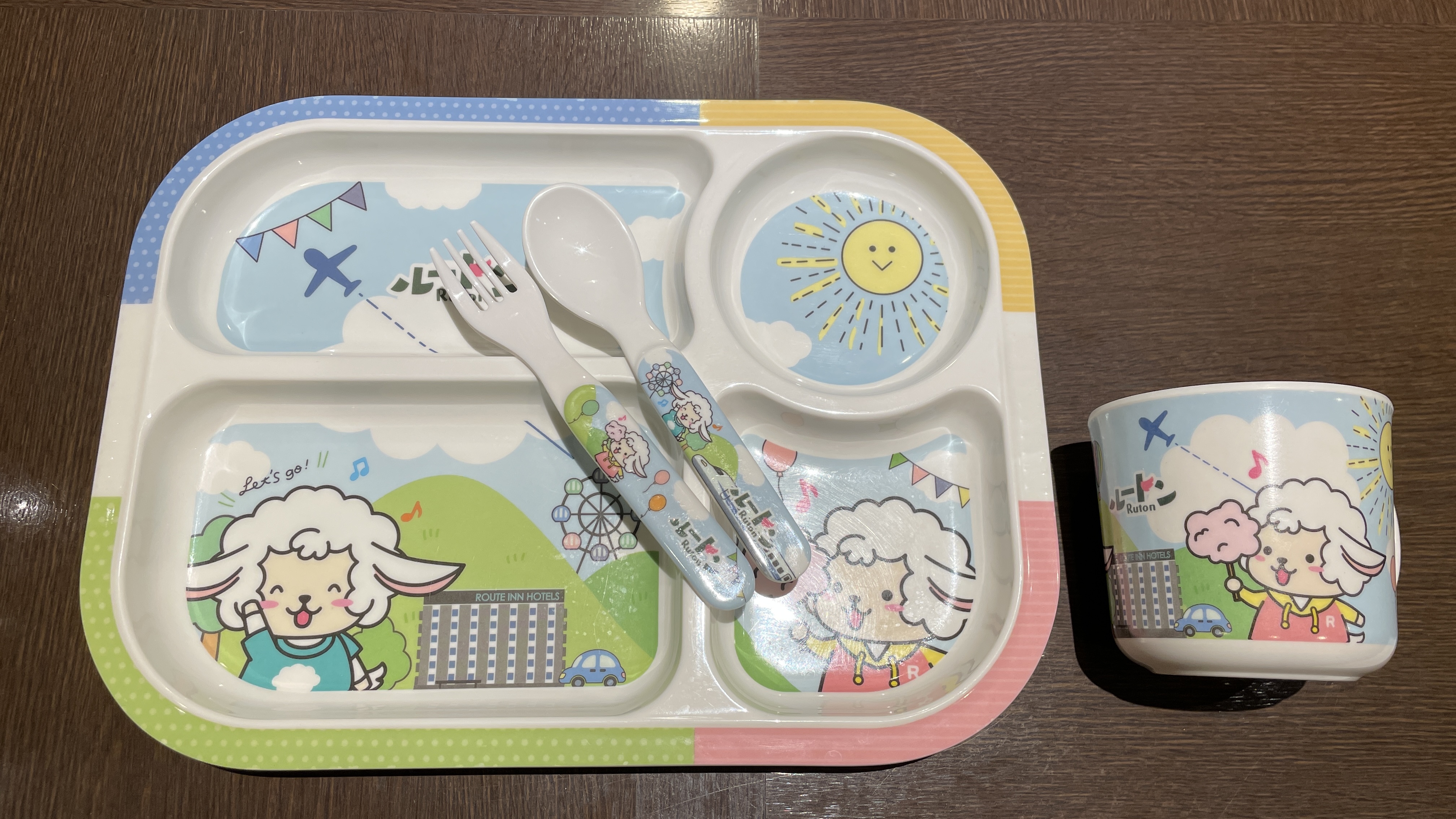 レストラン　子供用食器