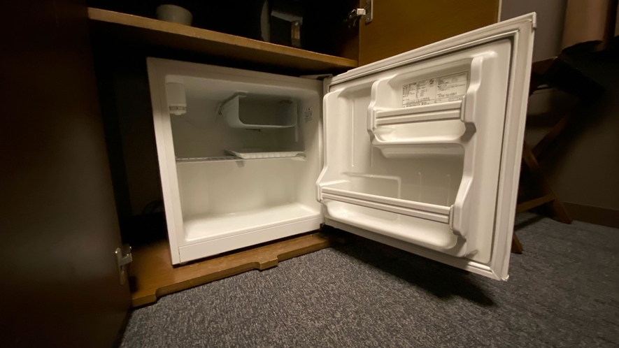冷蔵庫　◆空の冷蔵庫をご用意いたしております。