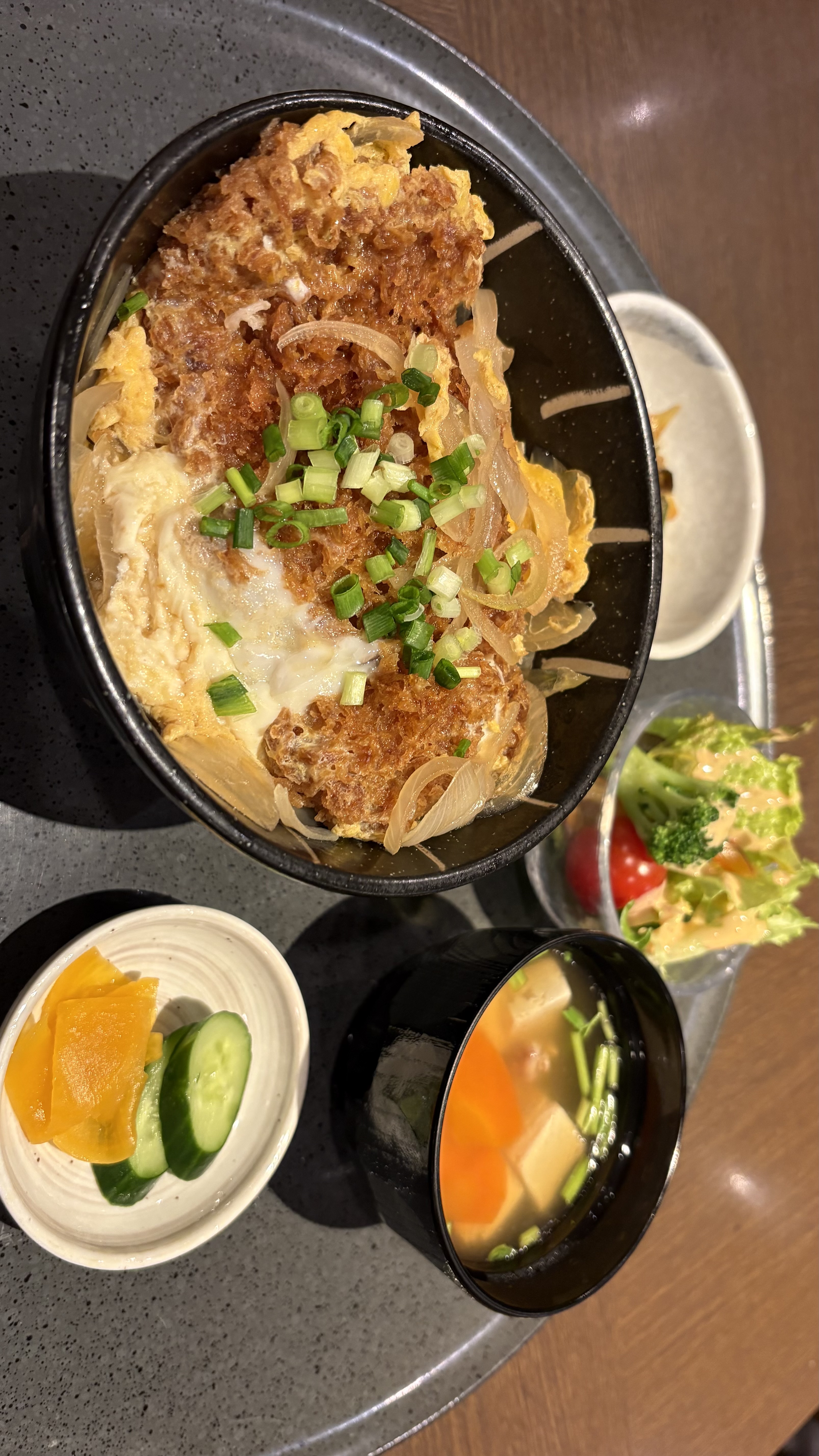 日替わり定食　かつ丼