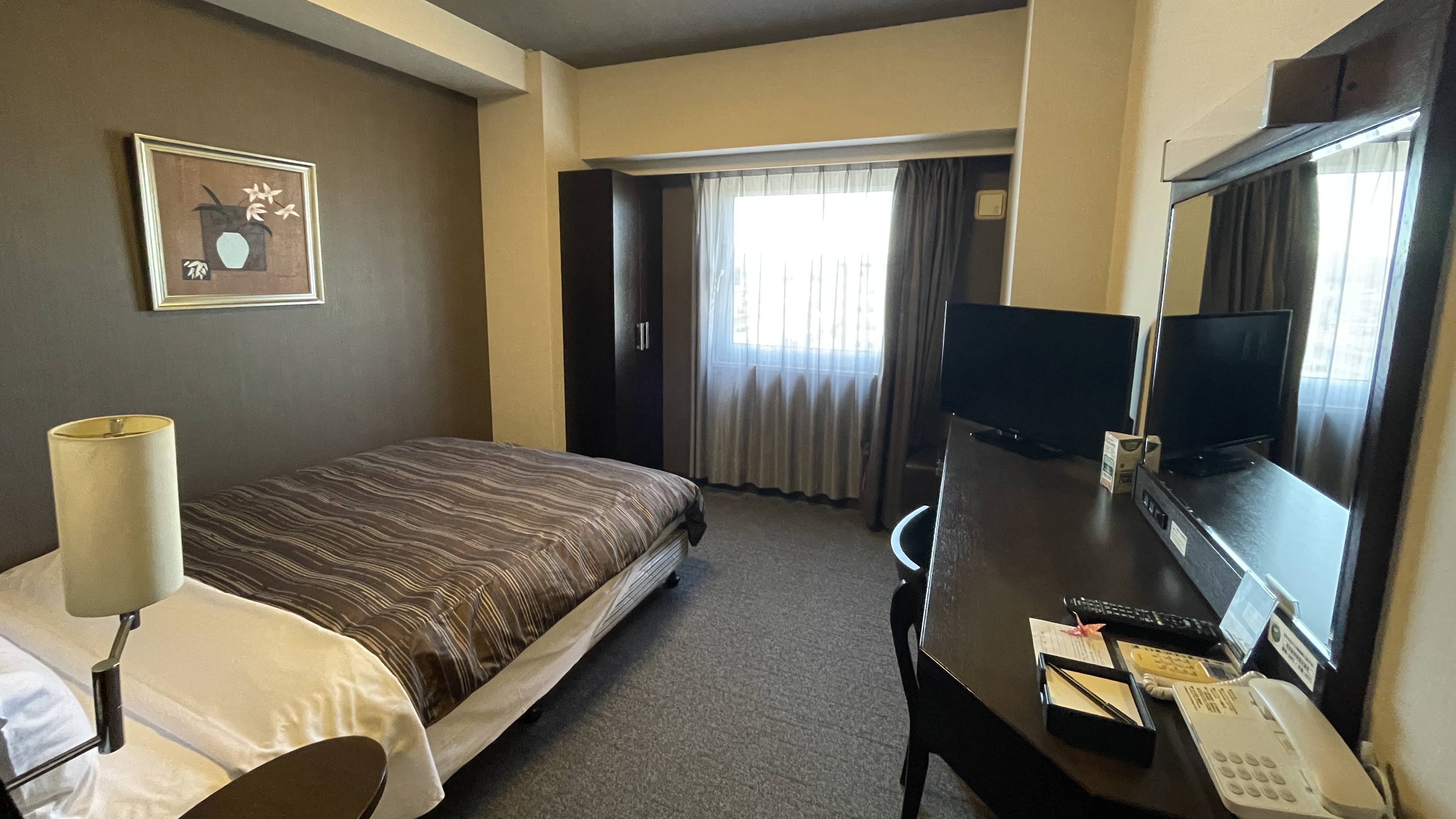 コンフォートセミダブルルーム