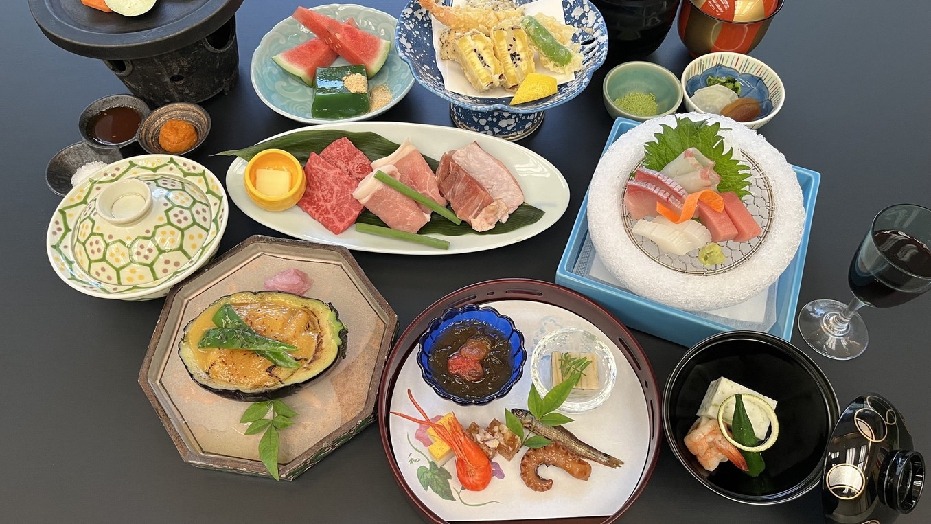 【奈良の三大ブランド肉会席】牛・豚・鶏〜三大肉を味わう会席（7月18日からはプールあり）