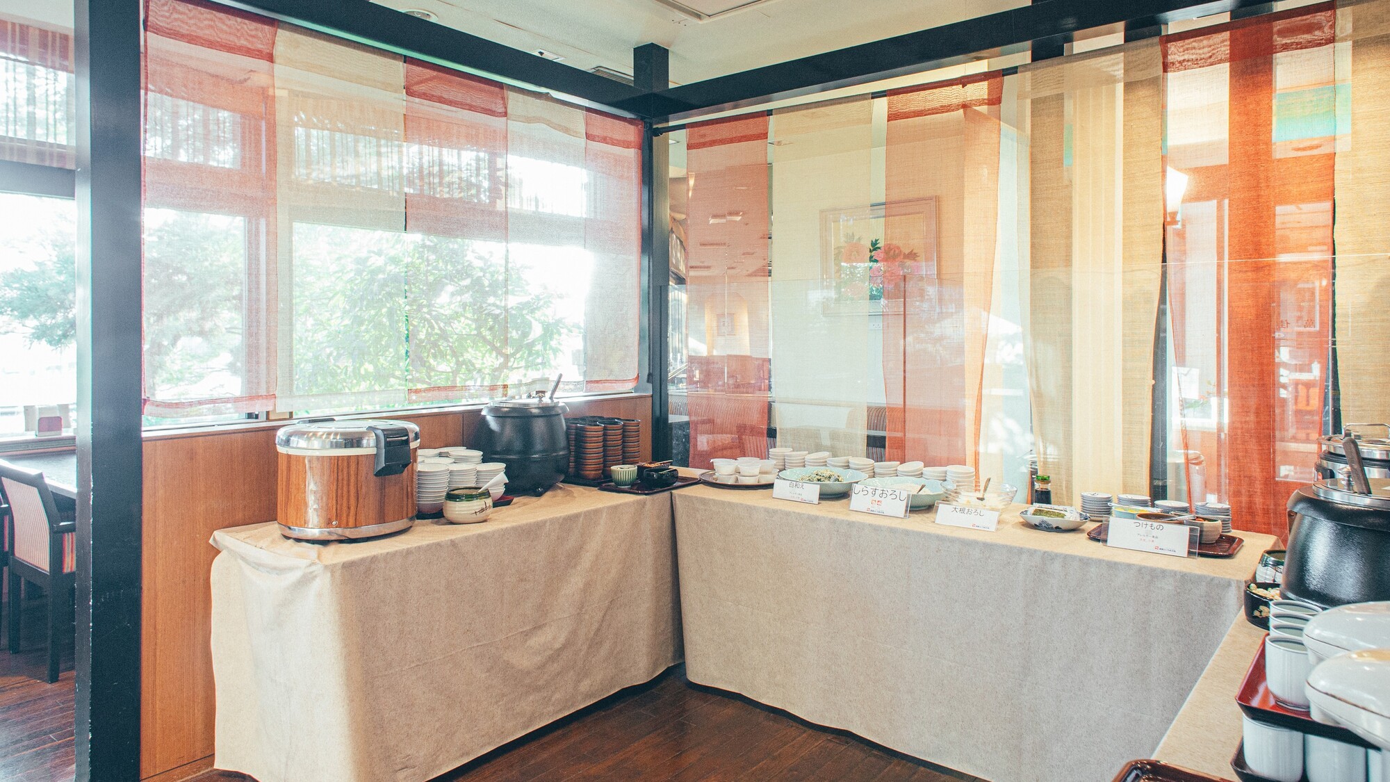 朝食バイキング会場