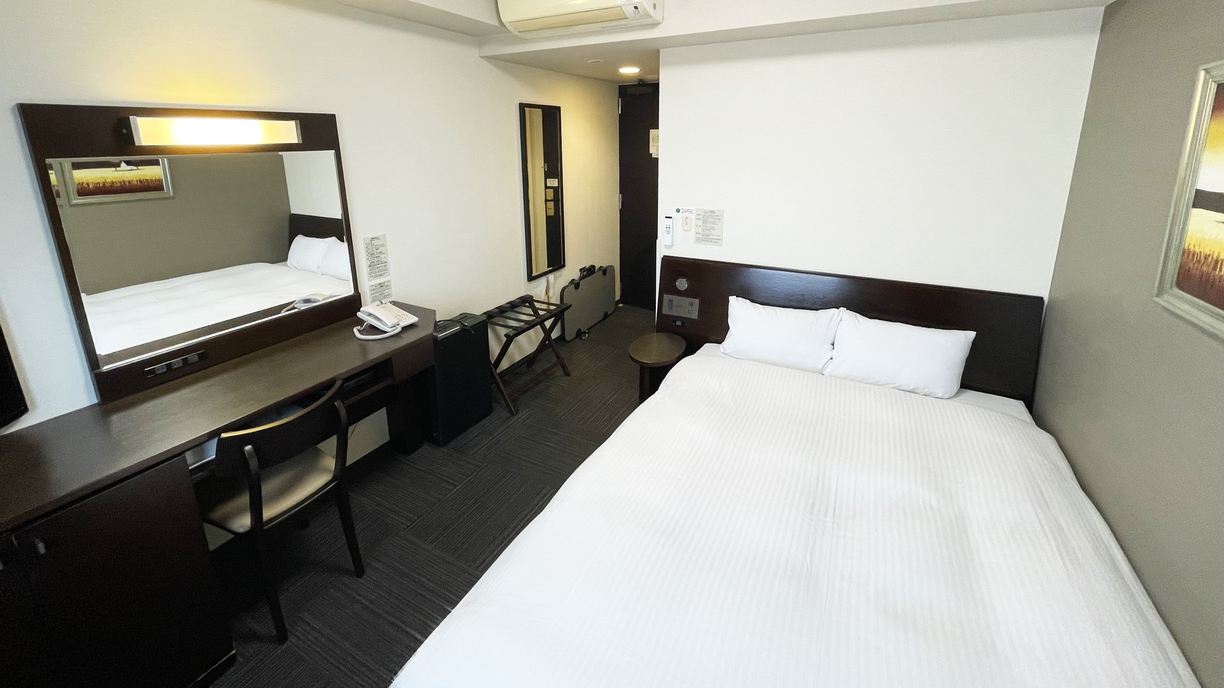 コンフォートセミダブルルーム