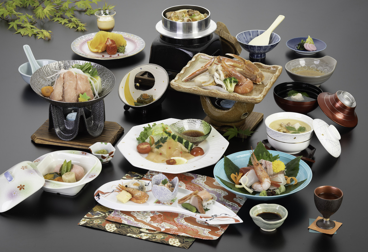 2025女子旅応援プラン【スイーツは豪華に！ワインもサービス！さらに夕食は部屋食ｏｒ個室食確約】