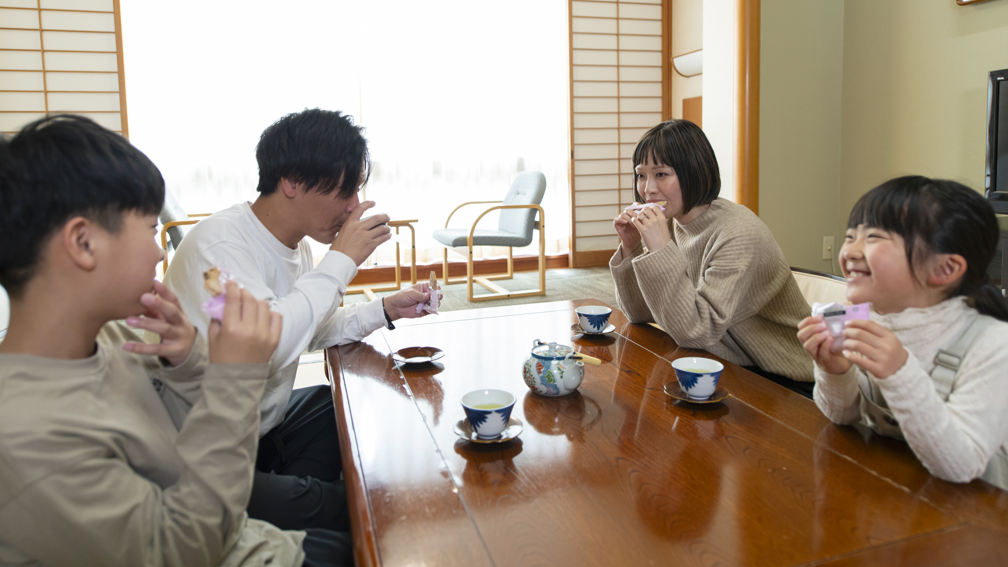 *チェックイン後、部屋でゆっくりした様子