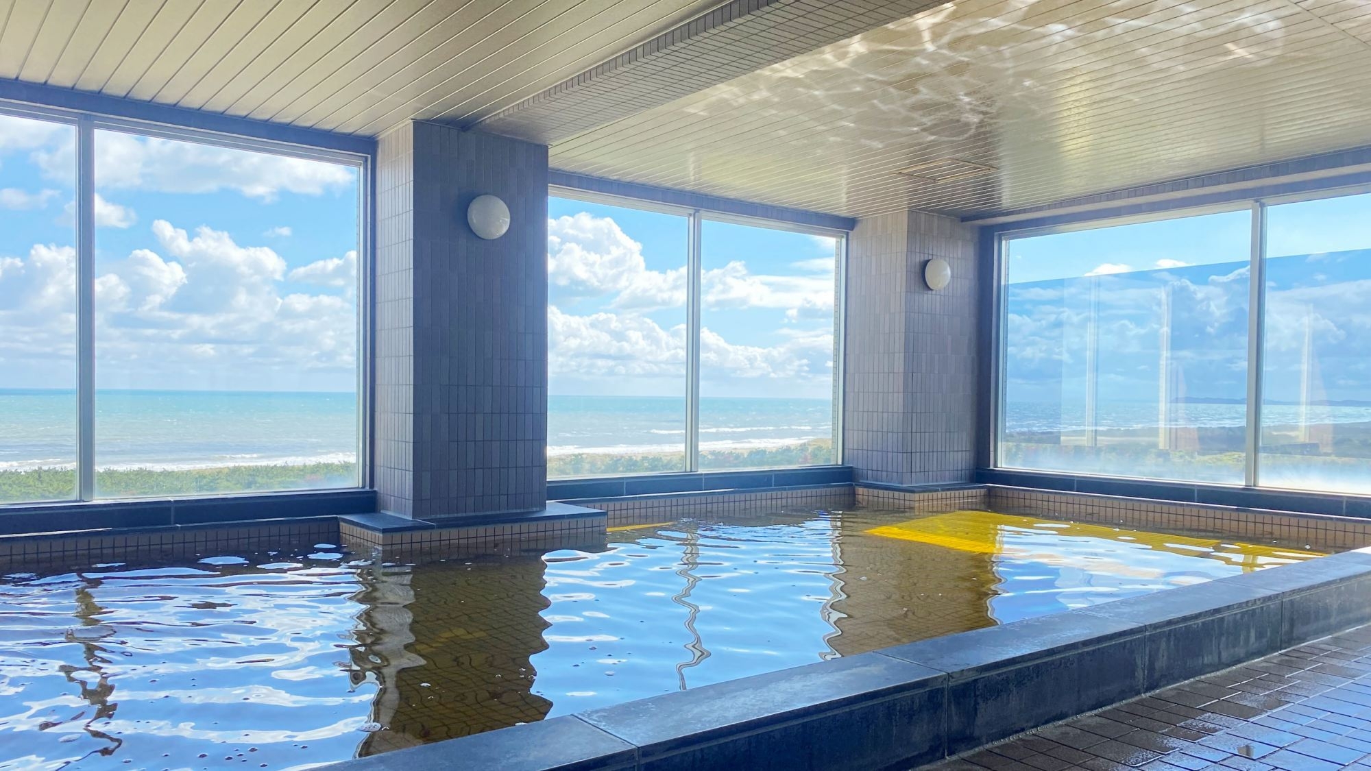 【朝食付】海まですぐ！マリンレジャーやスポーツを思いっきり楽しもう♪夕食なしのお手軽プラン