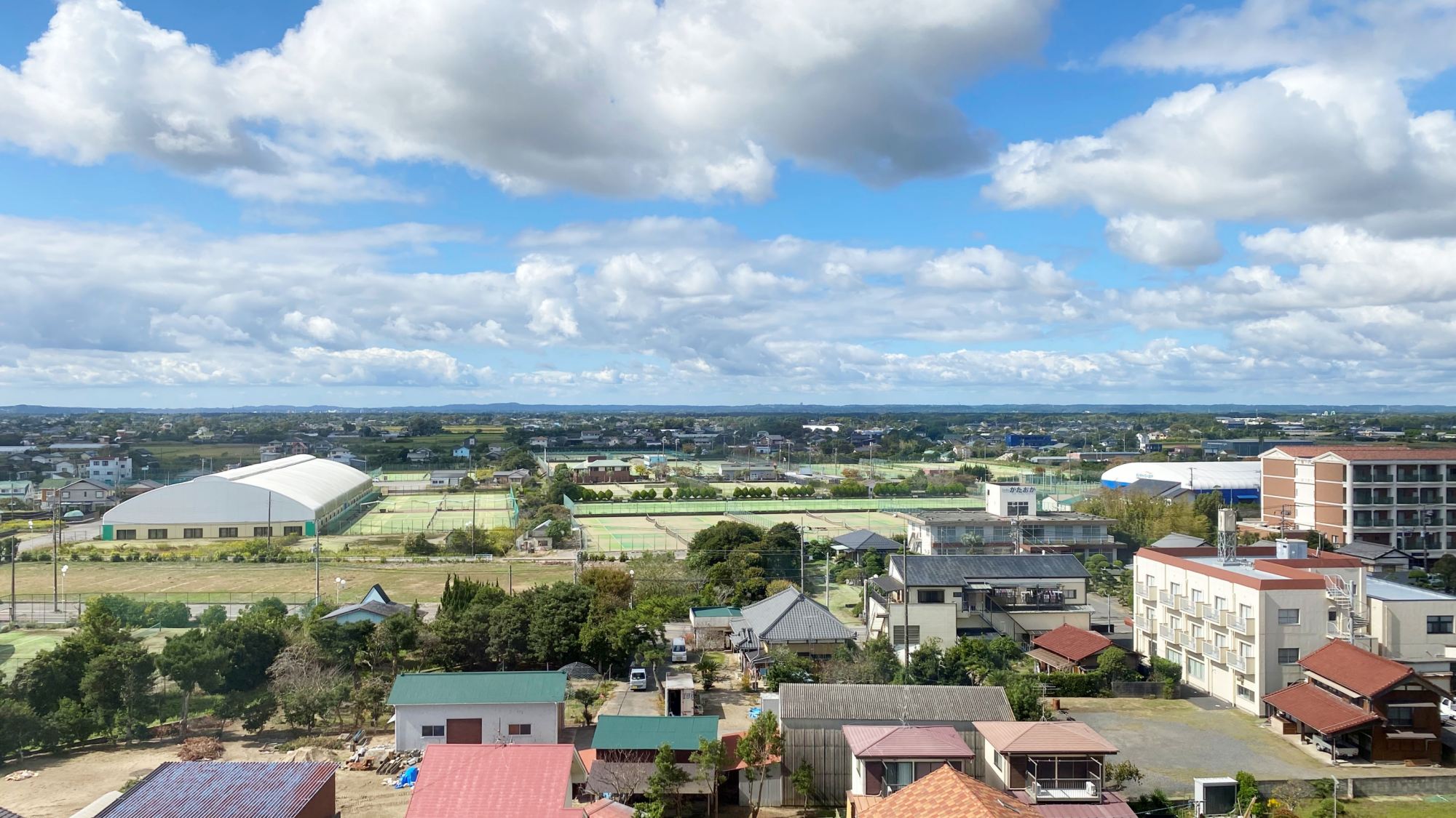 *【客室】洋室トイレ付/1～2名様用。客室から望む絶景が旅の疲れを癒します。