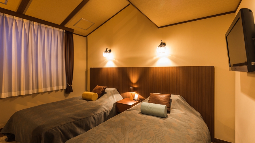 【デュプレックスツイン】ベッドは最上の眠りと癒しを求め、日本ベッド社製ベッドを設置。