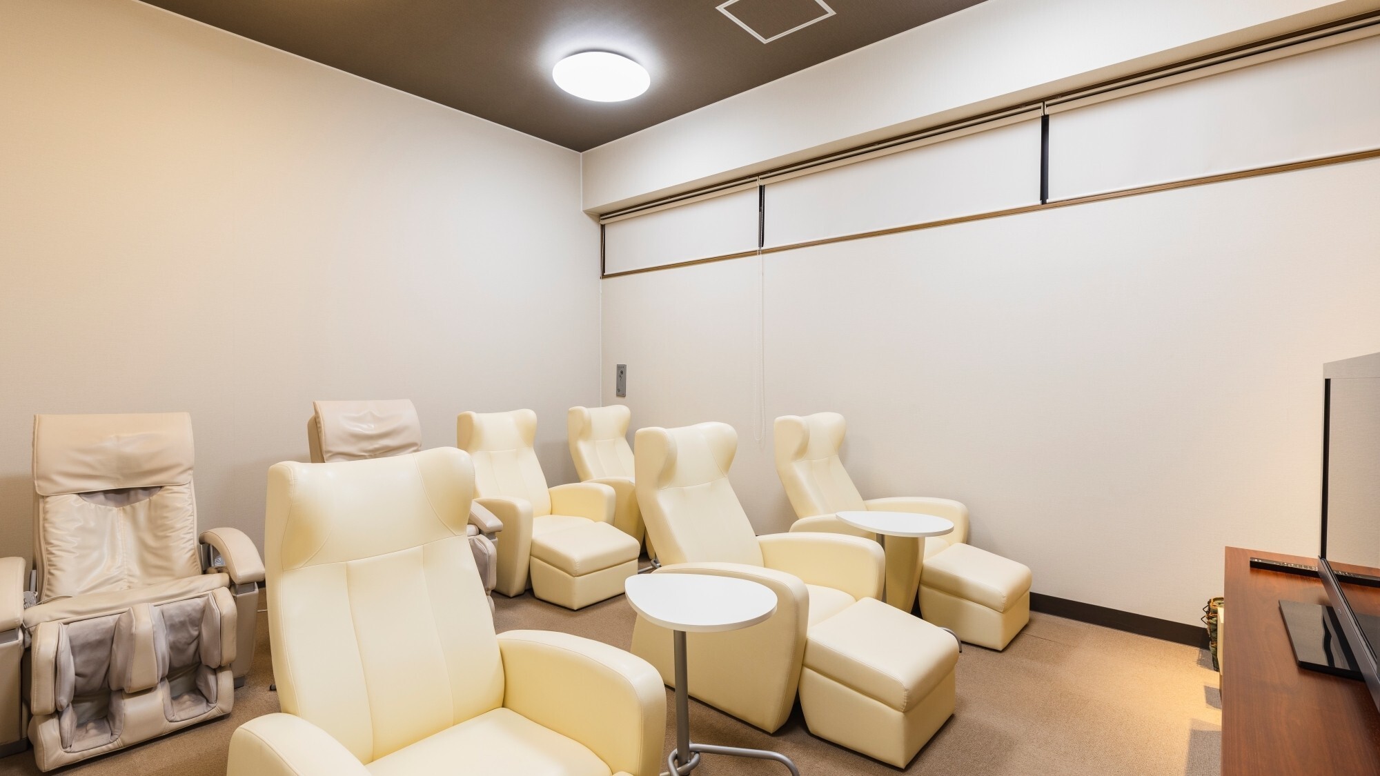 【館内施設】「女性専用リラックスルーム」周りを気にせずゆっくりと、気兼ねなくお休みいただけます。