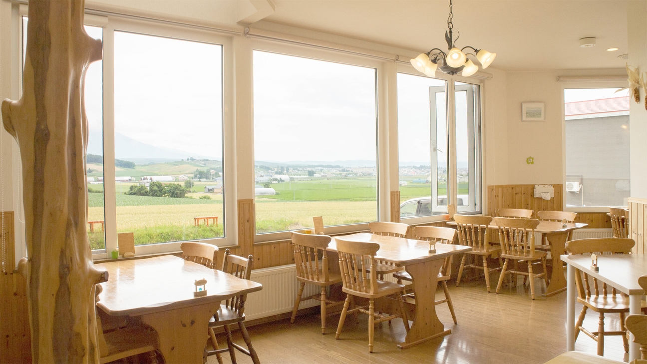 【直前でのご予約はコレ】地産食材の絶品ダッチオーブン料理！朝食時に富良野純蜂蜜30g付/2食付