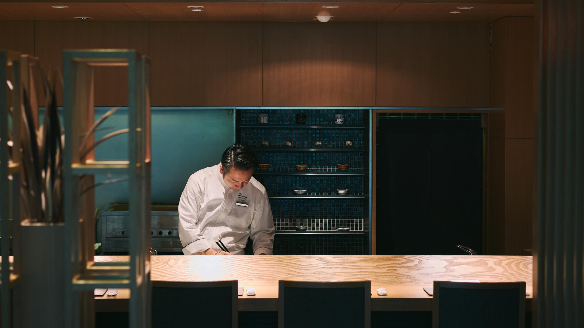 【1日1組限定様】第二章　鉄板中華・ビストロ「五廻」×日本料理「一游」匠が織りなす革新の美食体験