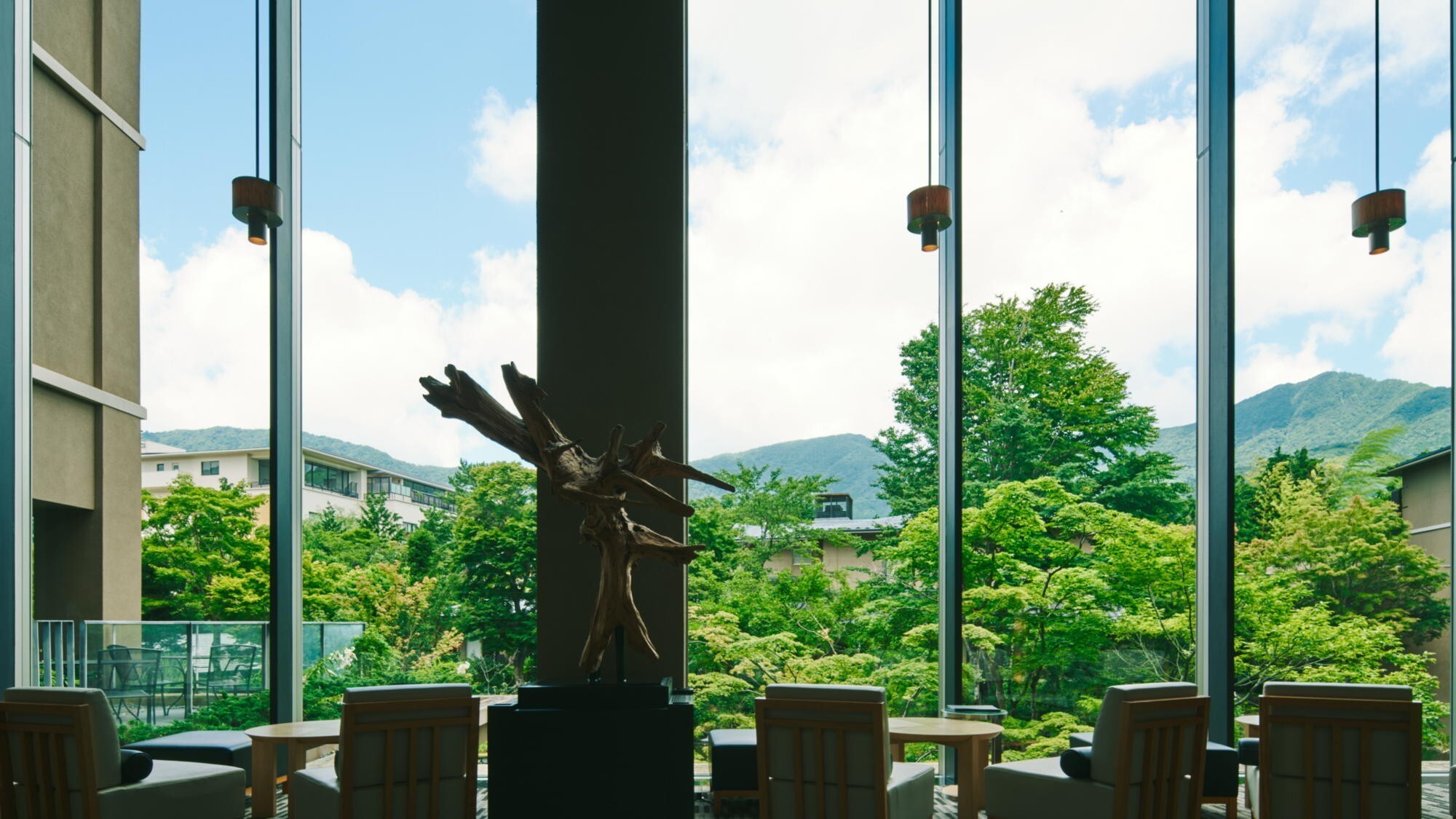 ロビーラウンジ