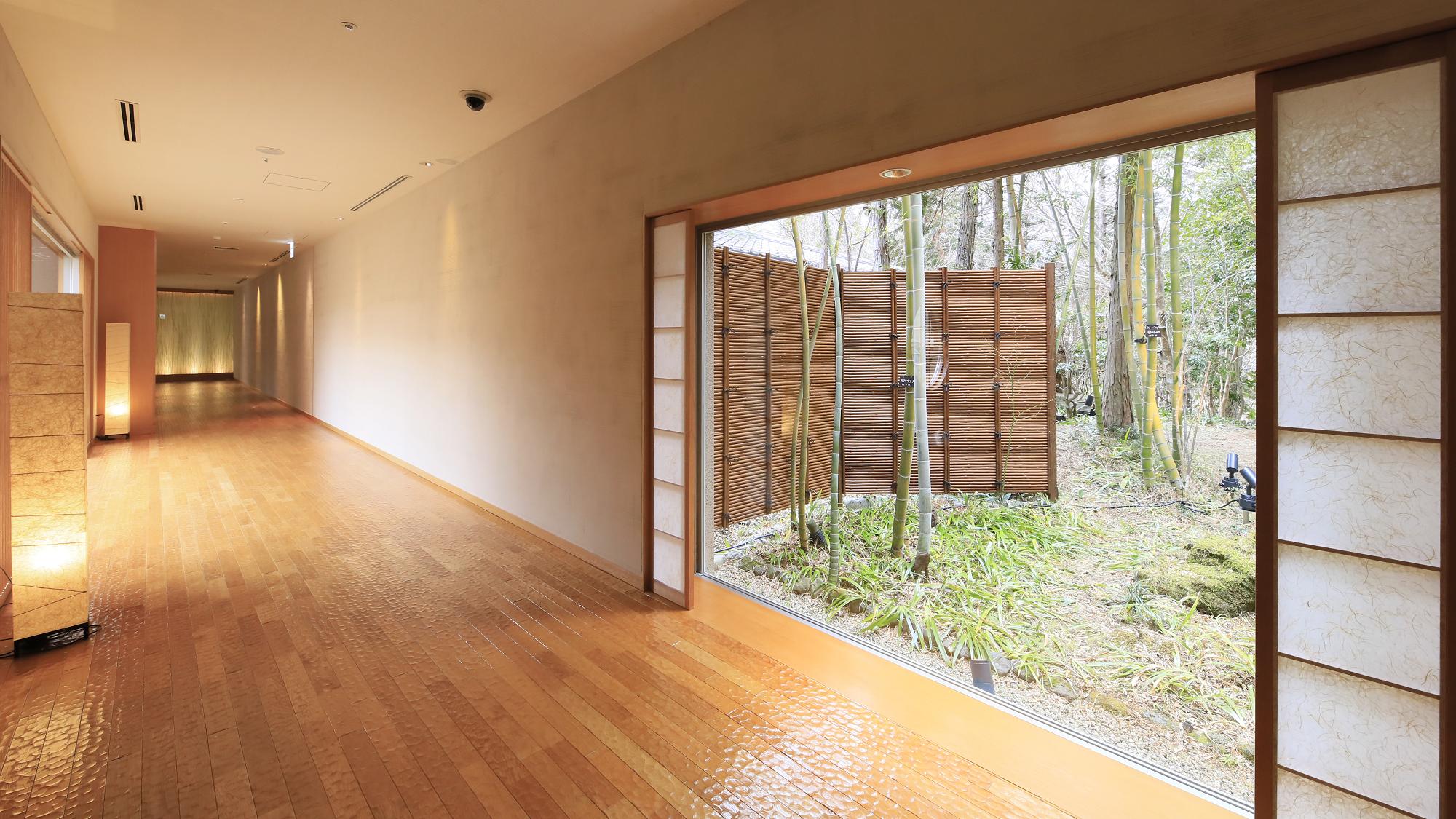 温泉大浴場「たまゆら」廊下