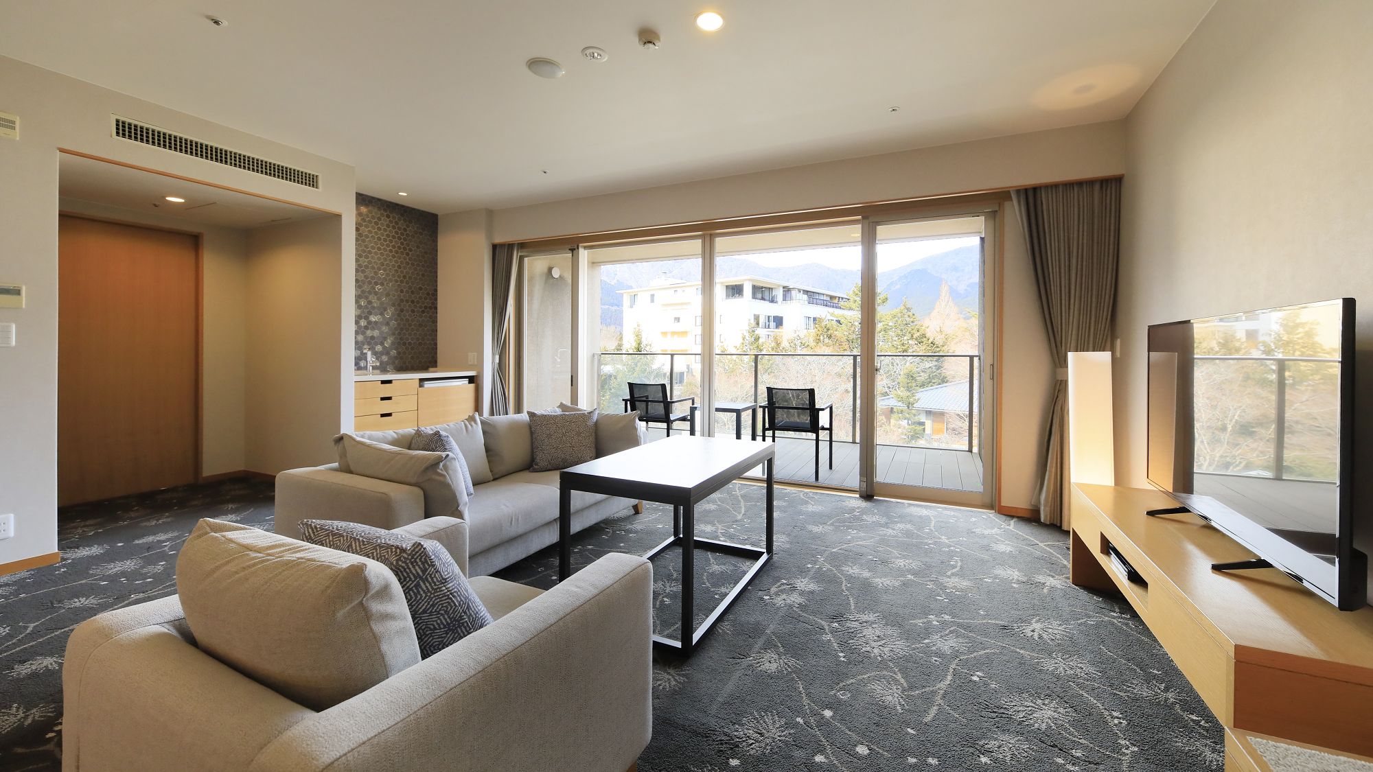 【客室温泉付き・デラックスガーデンビュー】客室イメージ