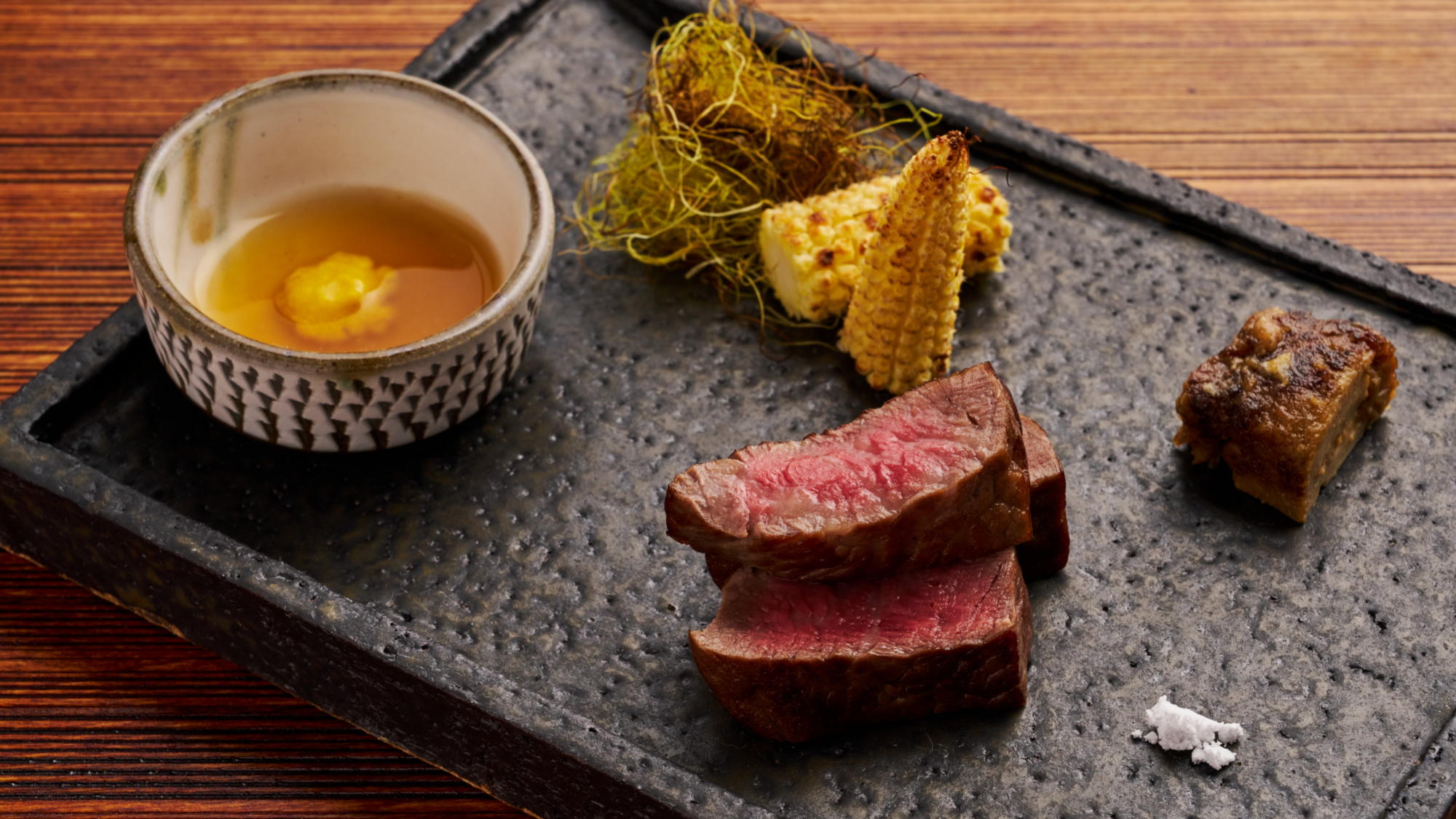 【夕食】旬な食材をメインに打ち出しお肉も楽しめる日本料理　翡雅-miyabi-