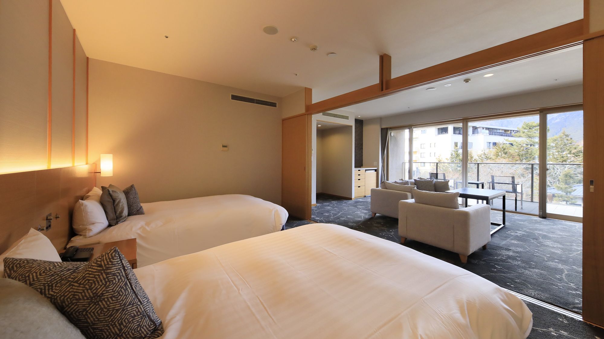 【客室温泉付き・デラックスガーデンビュー】客室イメージ