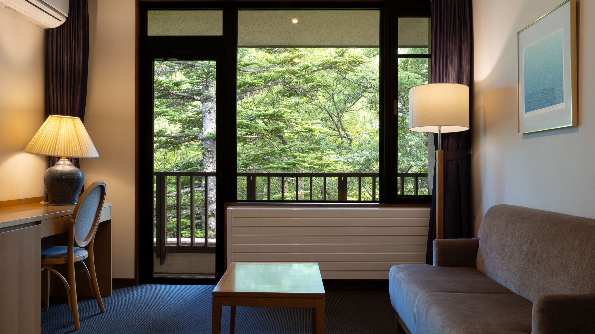 【中央館】デラックスツイン  ／ 目の前に広がる大自然をお楽しみください