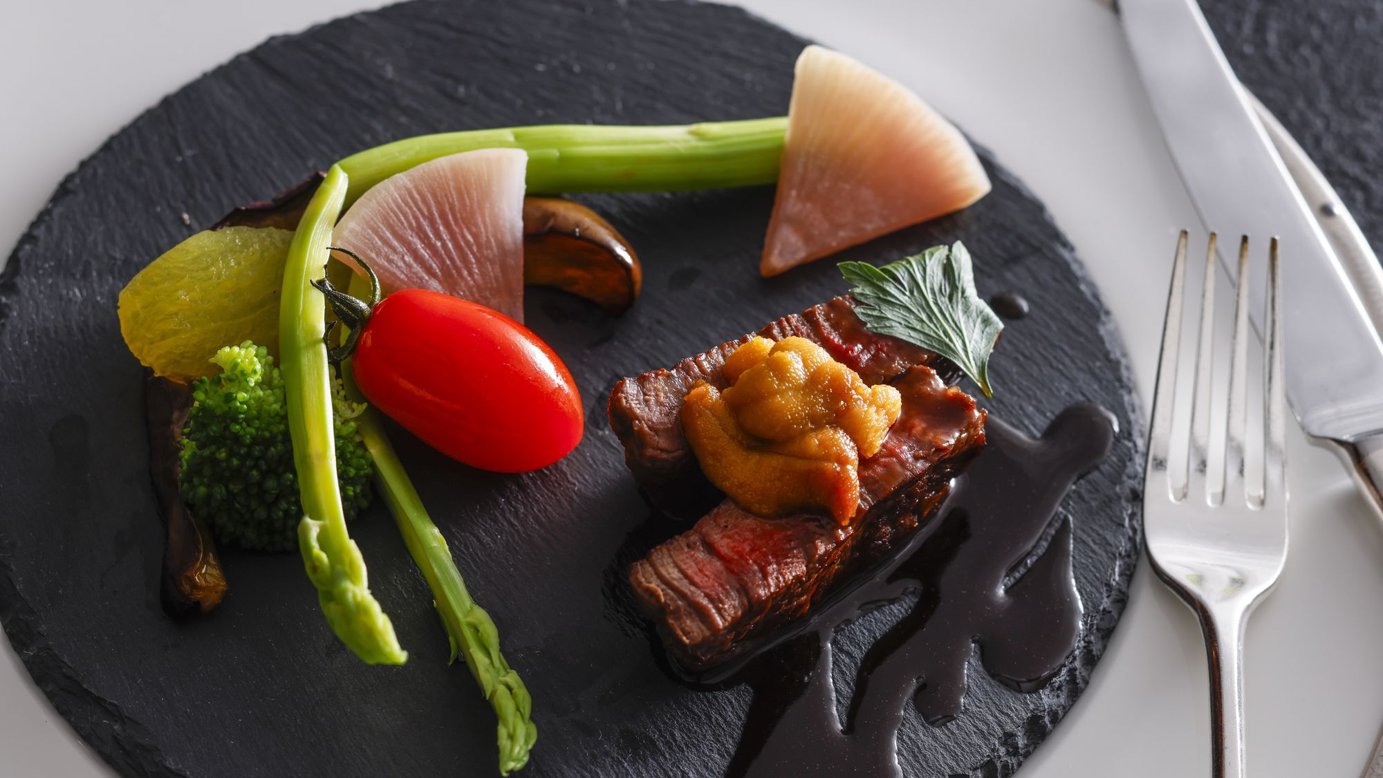 【ル・プラトー】メインダイニングで楽しむ本格フレンチコース　1泊2食付＿