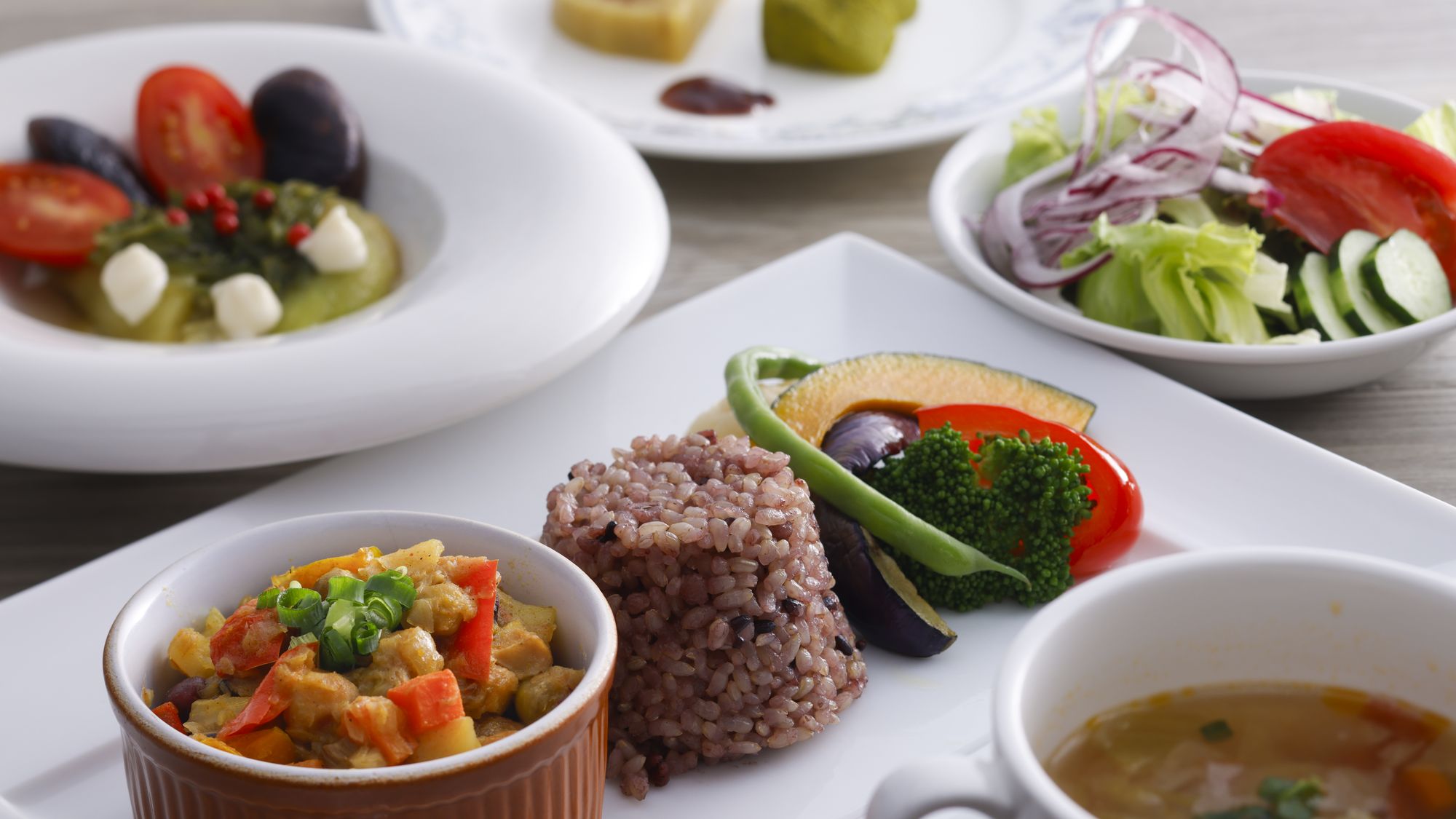 【花暦】ランチメニュー ～野菜カレーセット~