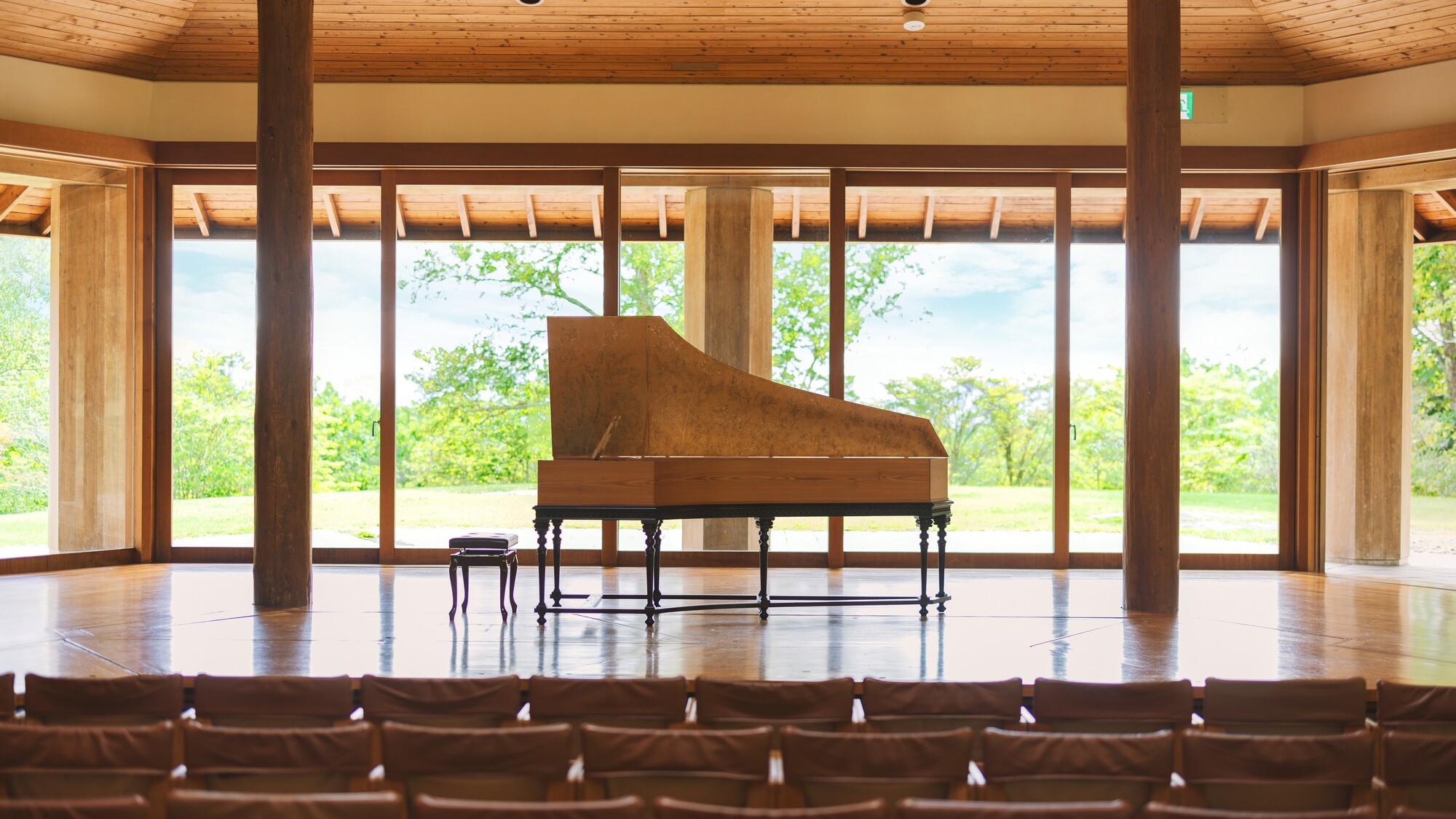 【八ヶ岳高原音楽堂】カラマツチェンバロ