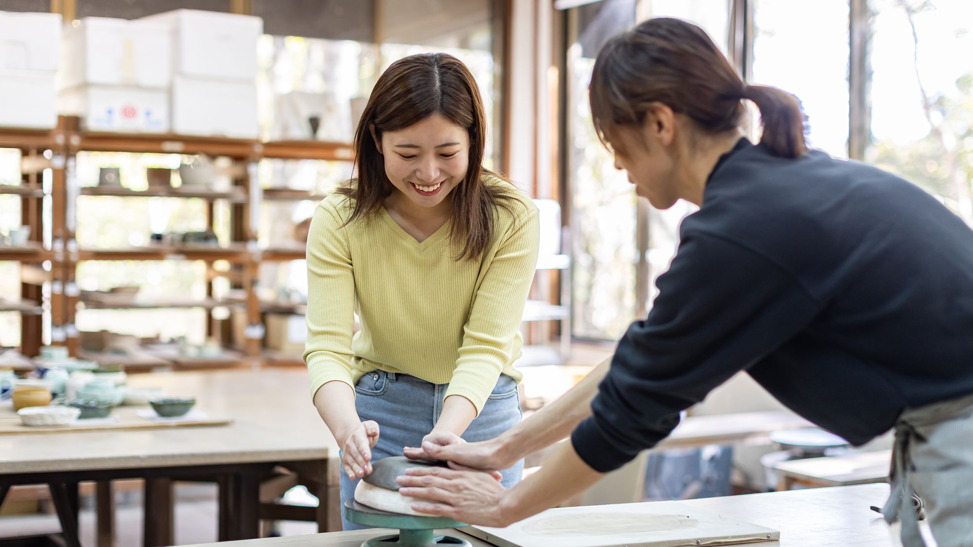 陶芸工房　初めての方でも安心して楽しめます