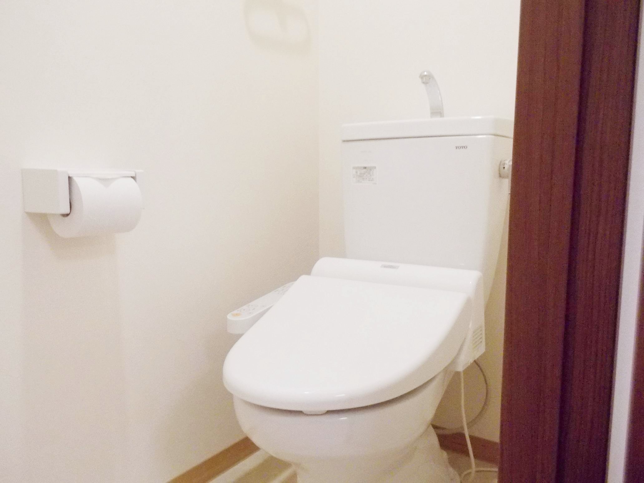 セパレートタイプのお部屋のトイレ1