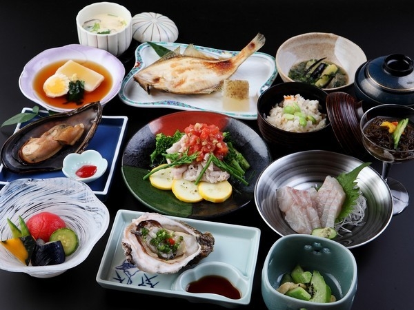 【天然岩ガキ堪能プラン☆】旬の岩牡蛎を美味しく食べよう♪2食付