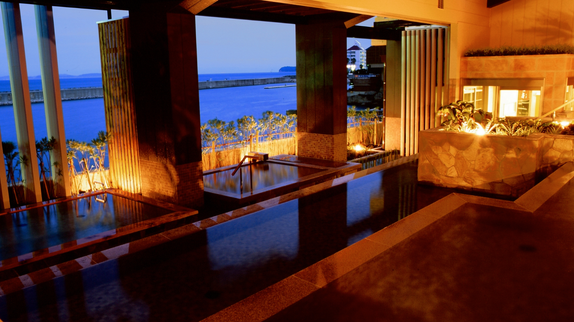 洲本温泉 ホテルニューアワジ <淡路島>