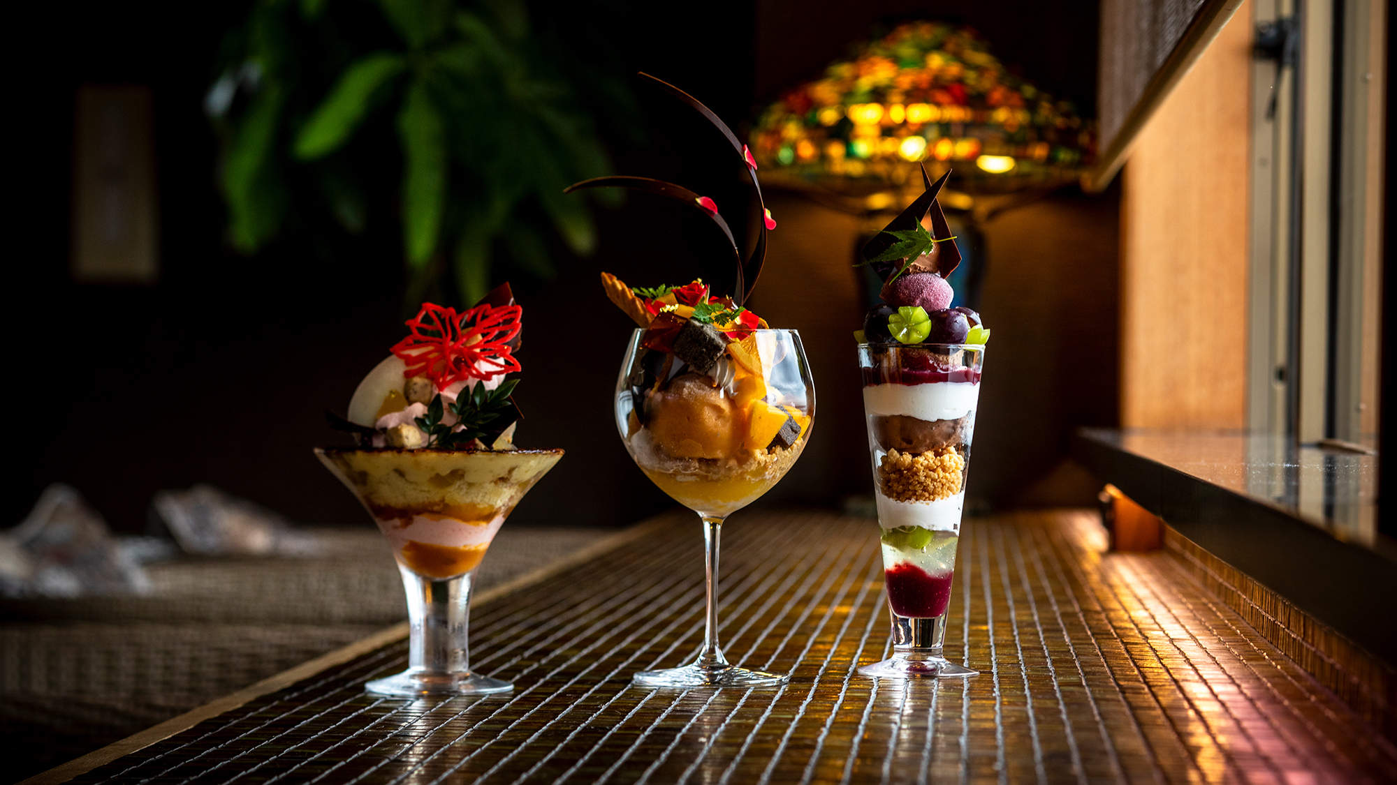  【ティーラウンジ】ハウスパティシェの手作りスイーツやこだわりのサイフォンコーヒーも