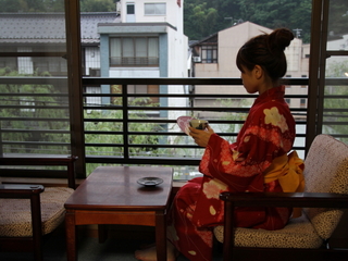大谿川沿いのお部屋の縁側