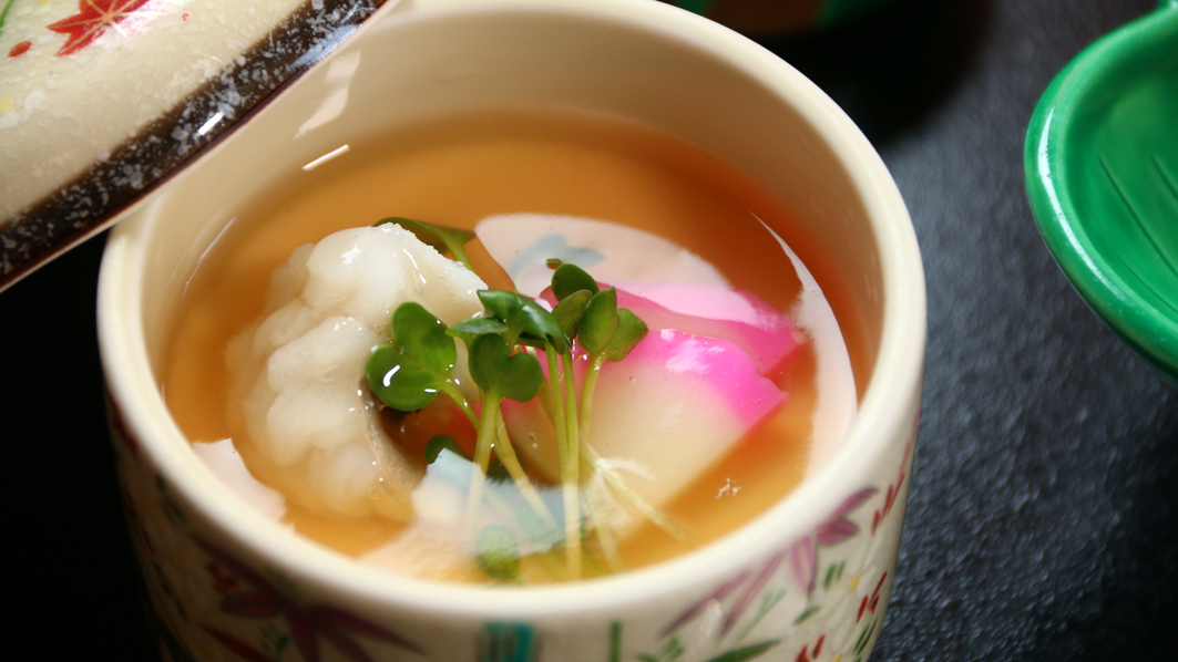 【当館人気No．1】観光も食も満足したいならコレ！天然物の海の幸☆旬魚満載会席プラン