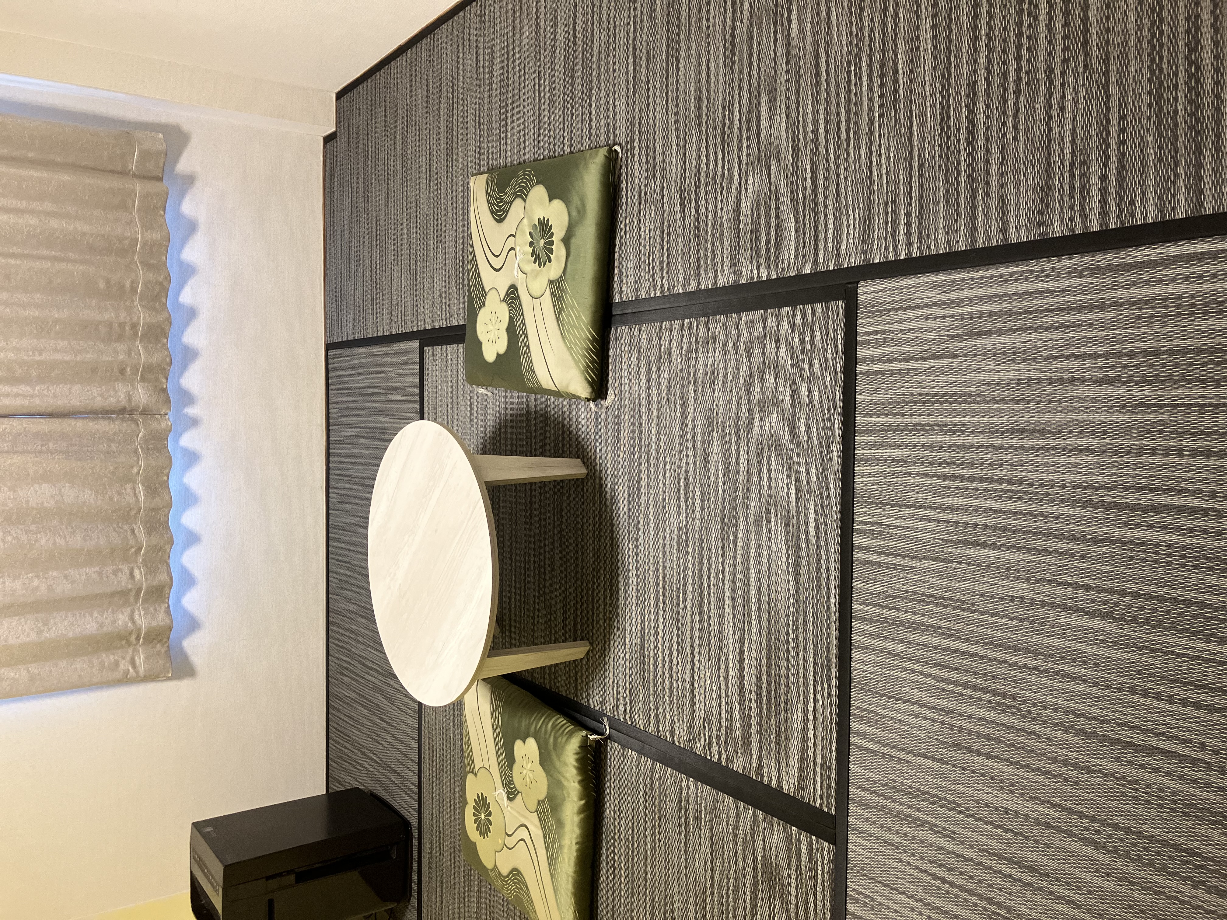 6畳和室は、畳の網目が美しく色鮮やかな穂波畳です。