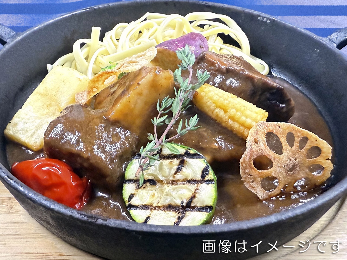 カメリアディナー付プラン◆平日はメイン料理＋セミバイキング◆１泊夕食付
