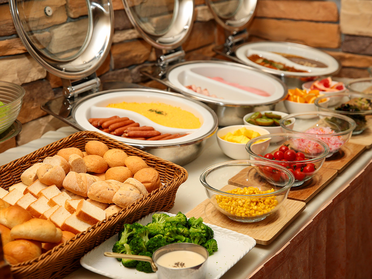 朝食バイキング