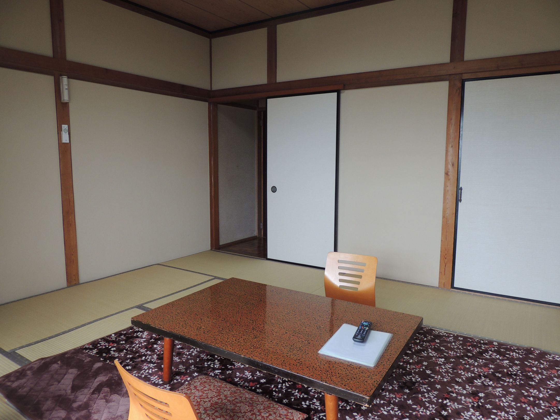 『禁煙ルーム』バストイレ無【１ドリンク付き】当館自慢の手作りコンニャクと鮎の塩焼きを堪能★プラン