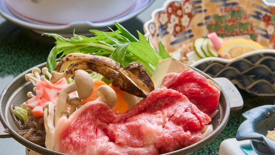 【秋限定】松茸入りの飛騨牛一人スキヤキ陶板鍋