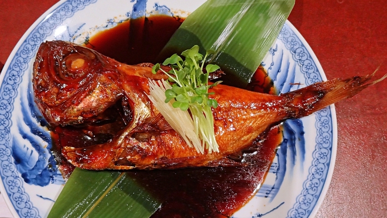 【海鮮贅沢プラン】伊勢海老・金目鯛・伊豆牛・鮑・地魚舟盛り｜伊豆の五大美味が揃うプレミアム懐石