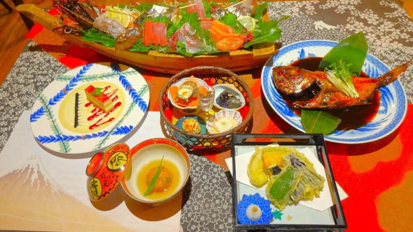【海鮮贅沢プラン】伊勢海老・金目鯛・伊豆牛・鮑・地魚舟盛り｜伊豆の五大美味が揃うプレミアム懐石
