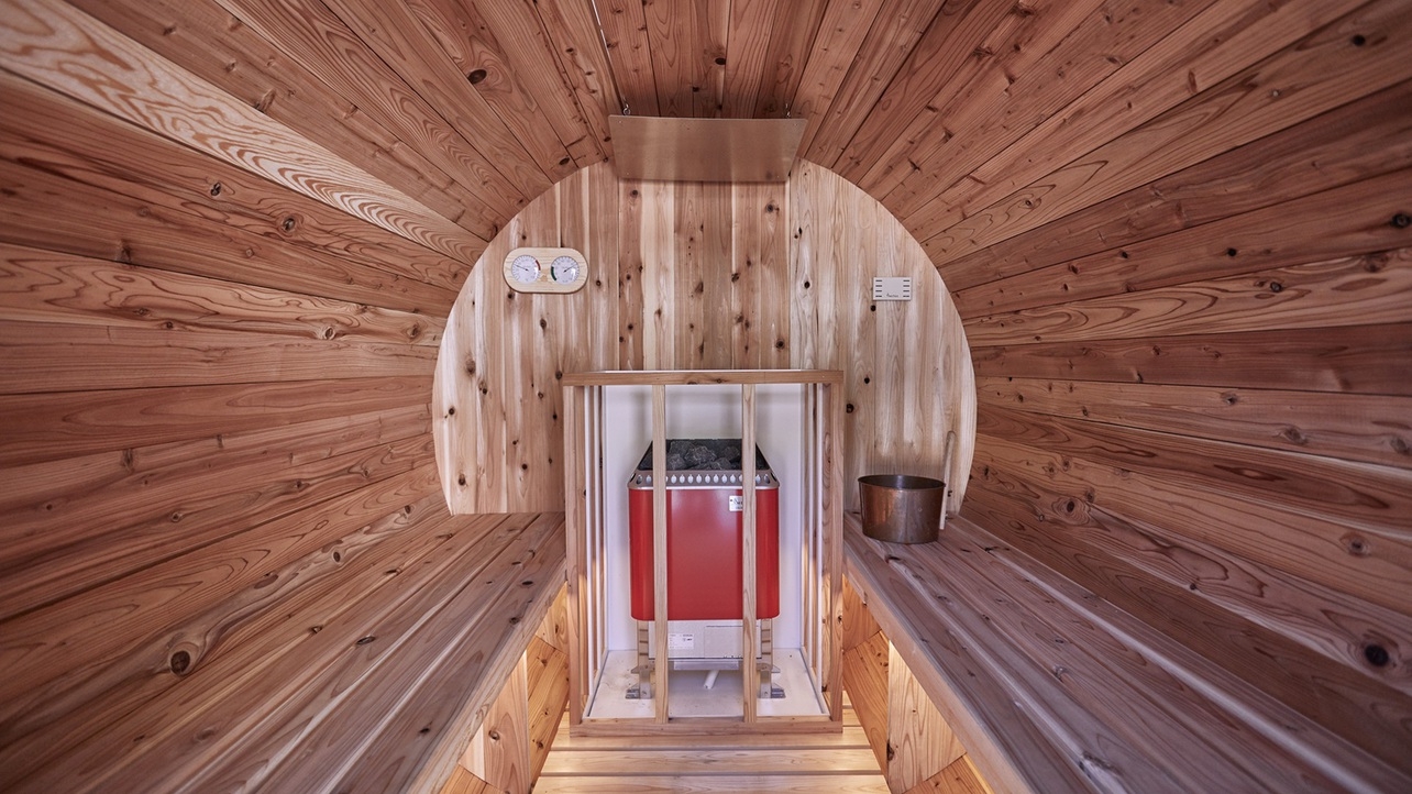 【期間限定！バレルサウナ無料】-プライベートサウナスイート-日常を離れ”ととのう”お時間を(2食付）