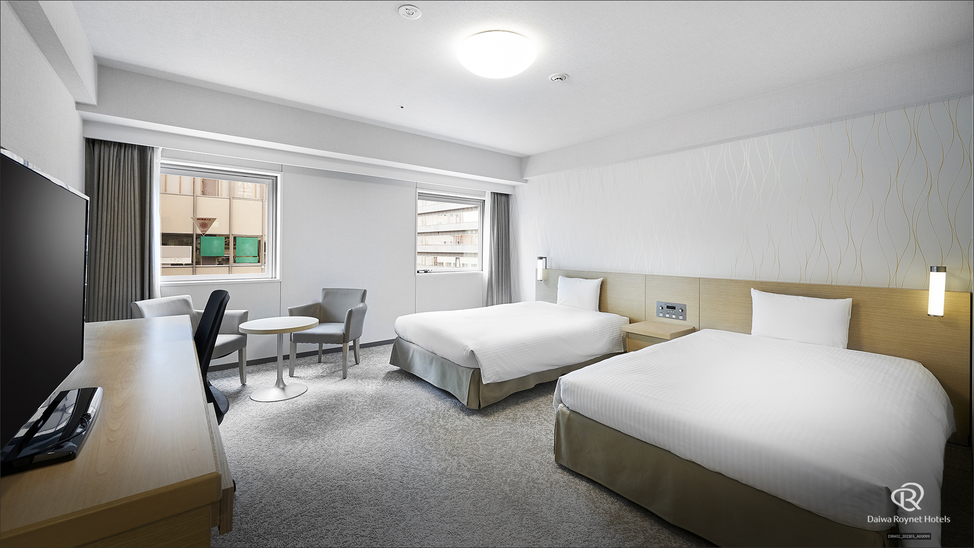 ユニバーサルツイン①