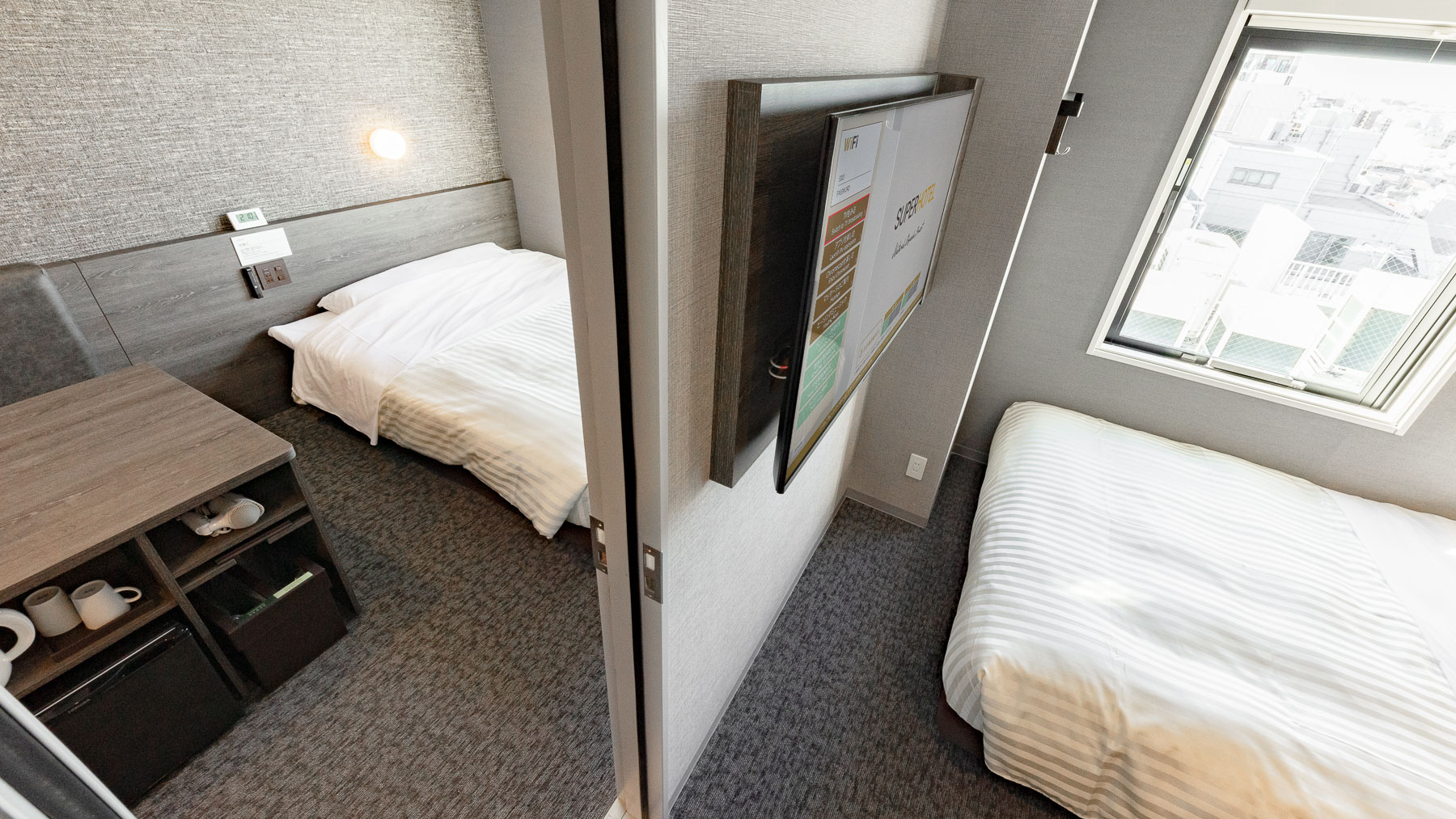 2部屋を中の扉で行き来できるお部屋です