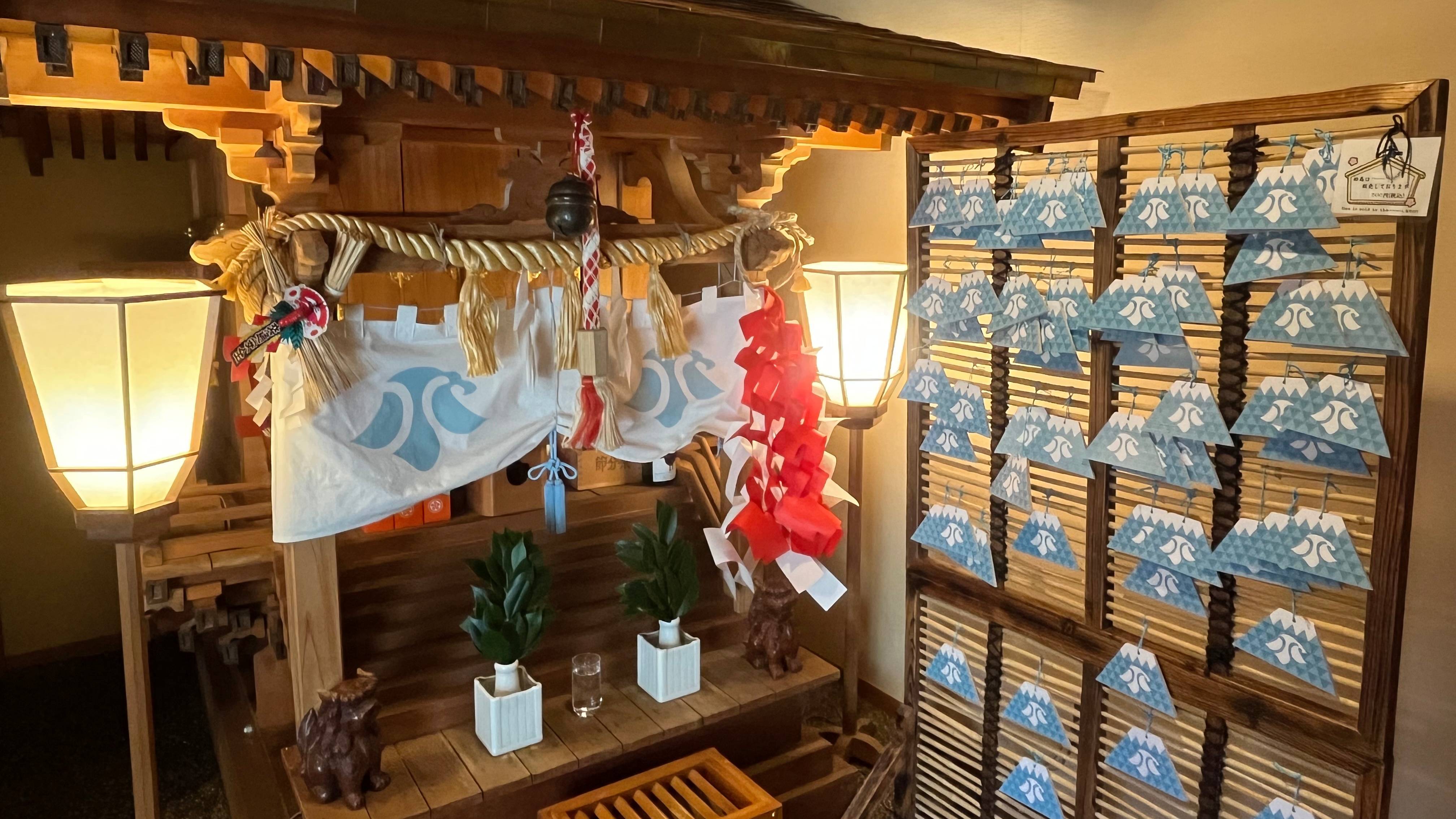 お祝いアクティビティ　これからの幸せを願う絵馬づくり