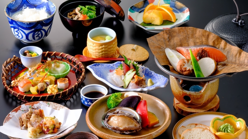【活けアワビ付●秋のB会席】焼物グレードアップ！鮑の踊り焼きを特製ソースで＜２食付＞